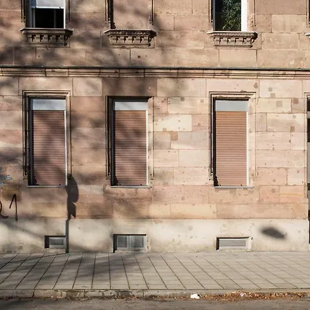 Schones, Hell Mobliertes 'wien'